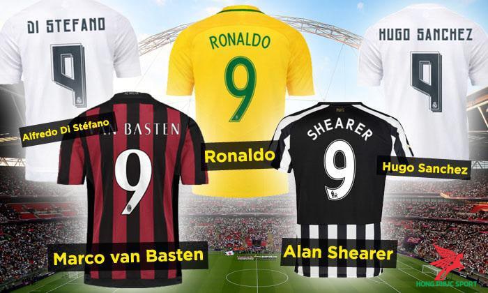 Vị trí số 9 trong bóng đá thay đổi thế nào？ Xem xu hướng chiến thuật hiện đại nhất!