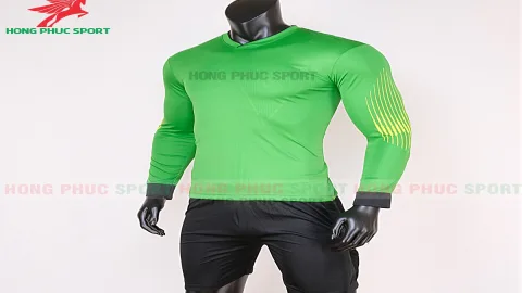 áo bóng đá tay dài nên chọn loại nào？ Bí quyết lựa chọn từ chuyên gia!