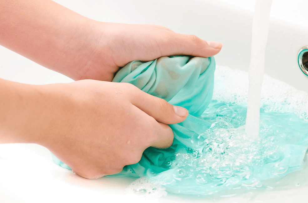 Giặt áo bóng đá Uruguay đúng cách？ 4 lỗi thường gặp bạn cần tránh xa!