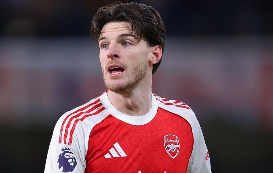 Real ném bom 150 triệu euro (Pháo thủ phản ứng gì?)