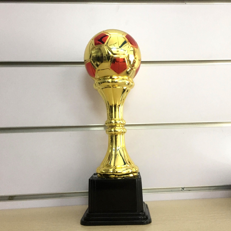 Mua cúp bóng đá ở đâu tốt và rẻ nhất？ (Bật mí 5 địa chỉ uy tín)