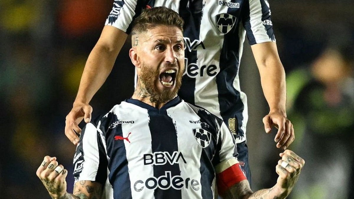 Fabrizio Romano hé lộ bến đỗ của Ramos： Lương Ramos khủng cỡ nào vậy？